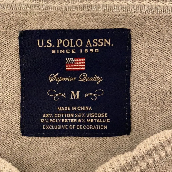 U.S. Polo Assn. Sparkly Top Size Medium - Picture 4 of 5